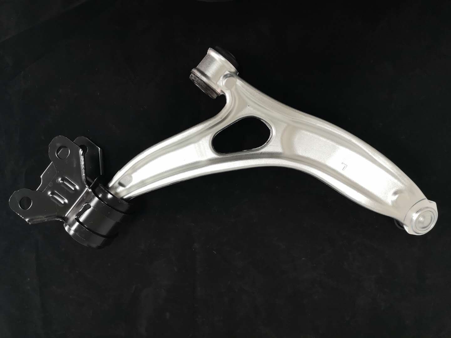 BV6Z3078F  BV6Z3079F  FORD CONTROL ARM